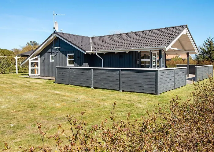 6 Person In Hemmet-by Traum * Hemmet
